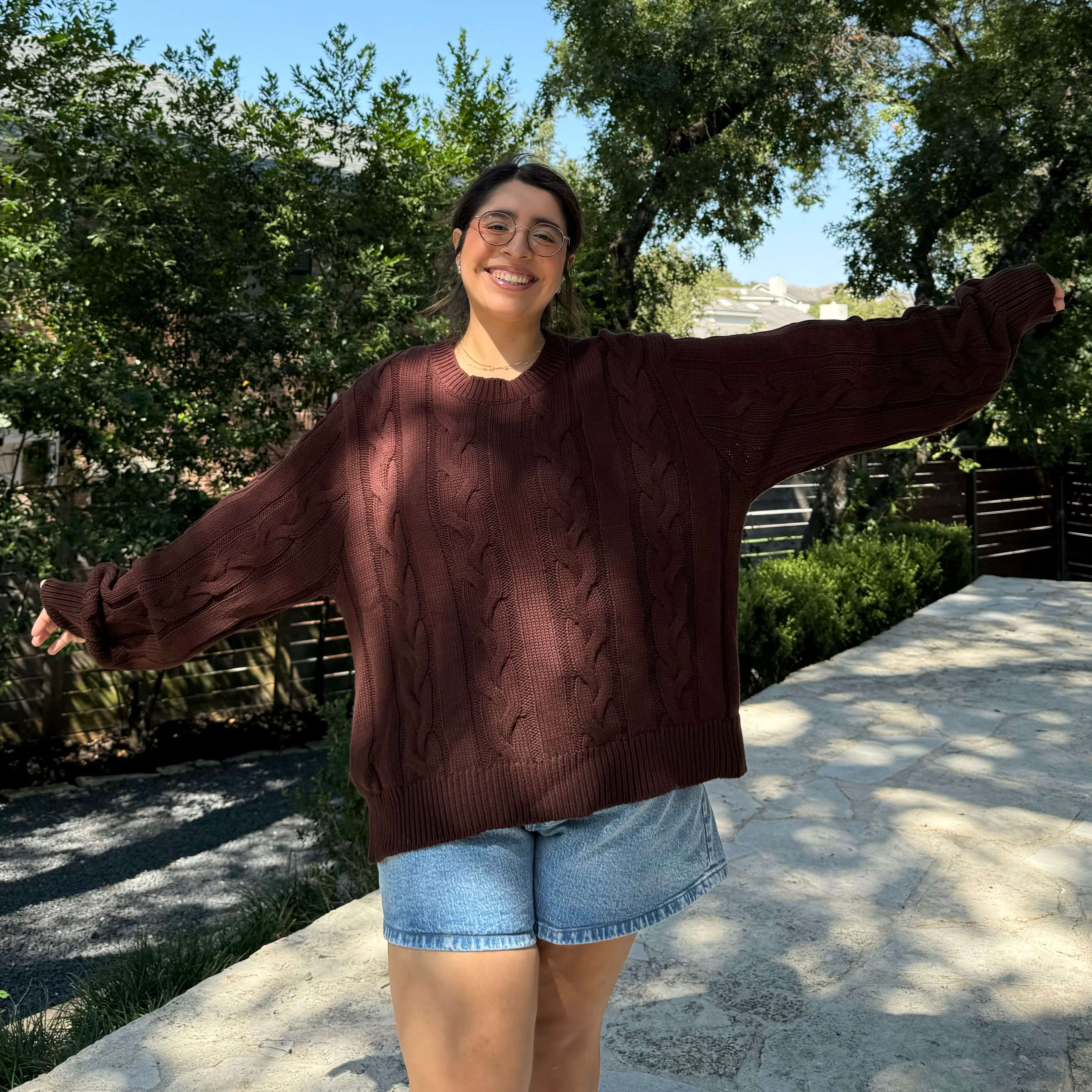 Crewneck Cable-Knit Sweater - Chocolate